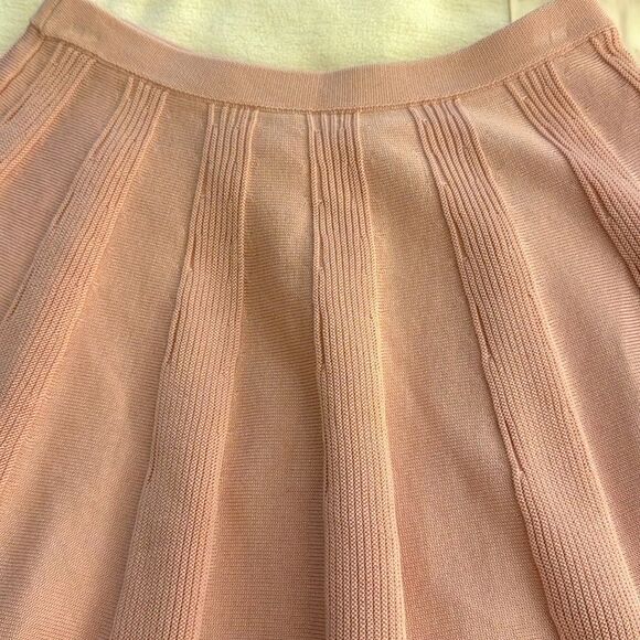 Chochene Italia 2 Piece Knit Women’s Set of Top & Skirt in Pink/ White Detail. - Picture 8 of 10